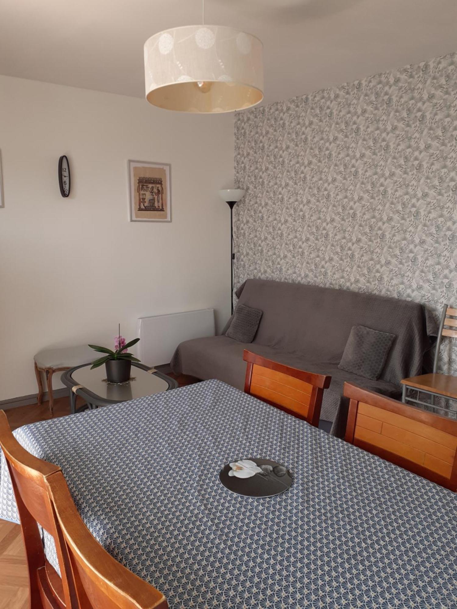 Appartement Pour Famille Amis Ou Colegue Cholet Ngoại thất bức ảnh